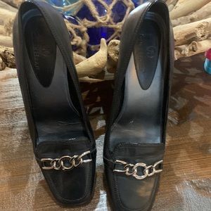 EUC-black Cole Haan,1 1/2-inch heel, size 8